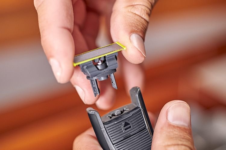 Philips Do 4 miesięcy na jednym ostrzu* Philips Do 4 miesięcy na jednym ostrzu*