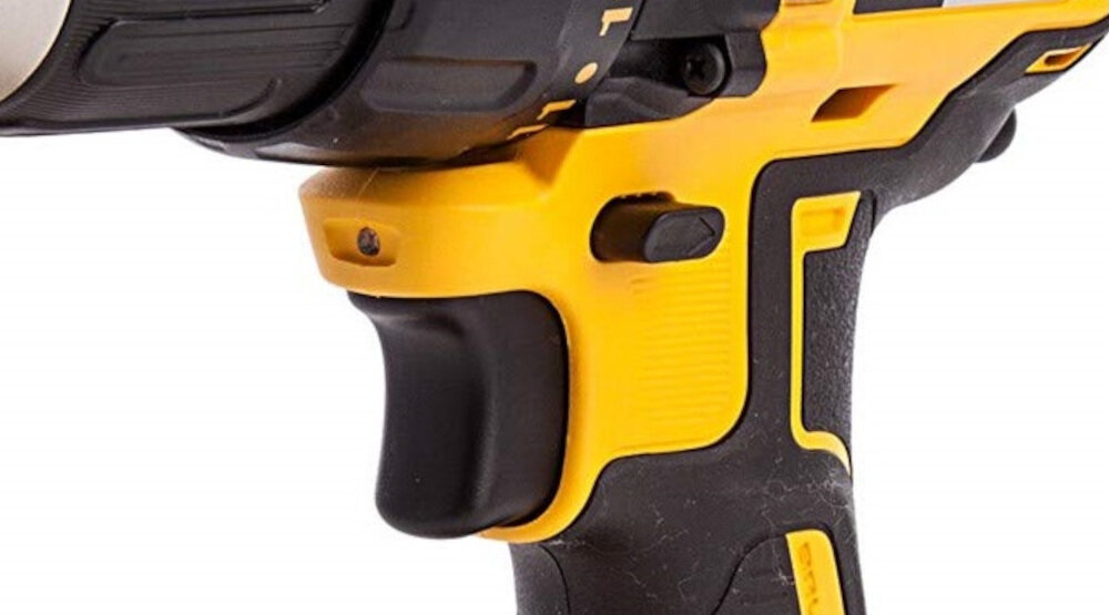 Zestaw Combo DEWALT DCK2059D2T wiertarko-wkrętarka DCD777 do pracy w drewnie materiałach drewnopodobnych w stali w metalu wiercenie w drewnie do 30 mm w stali do 13 mm dioda LED zmienny kierunek obrotów