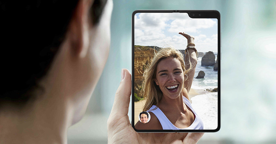 samsung-galaxy fold wewnetrzna kamera-9dcb samsung-galaxy fold wewnetrzna kamera-9dcb