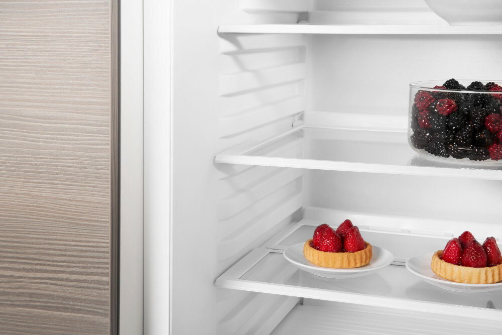 Lodówka WHIRLPOOL ARG 585 zarządzanie przestrzenią