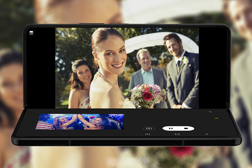 Nowy smartfon Samsung Fold oferuje funkcje Automatycznego Kadrowania. Kup Galaxy Z Fold 3 5G już dziś w sklepie Media Expert. Nowy smartfon Samsung Fold oferuje funkcje Automatycznego Kadrowania. Kup Galaxy Z Fold 3 5G już dziś w sklepie Media Expert.