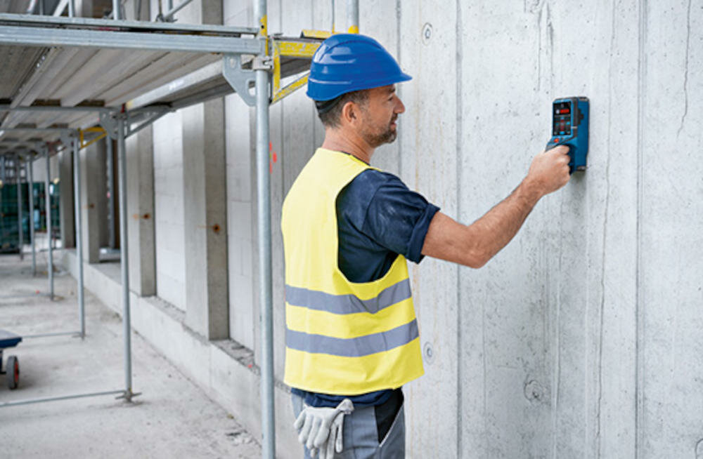 BOSCH D-tect 200 C precyzyjny posuw ściana miernik wyniki pomiary sygnały świetle dioda czerwona zielona wiercenie