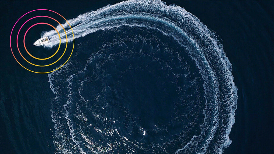 phpxyz7no pl-feature-dynamic--realistic-sound-that-tracks-the-action-531081187 Dźwięk podążający za obiektem w telewizorach NEO QLED. QN800BTXXH