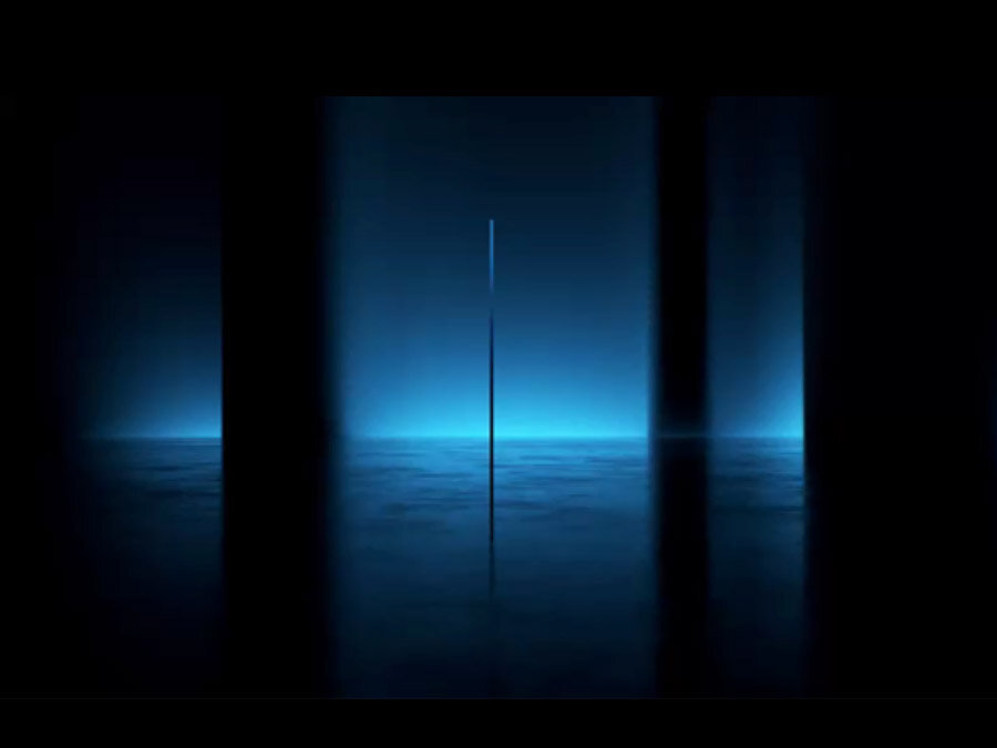 Zdjęcie profilowe TV QLED pokazujące jego ultrasmukły design. Zdjęcie profilowe TV QLED pokazujące jego ultrasmukły design.