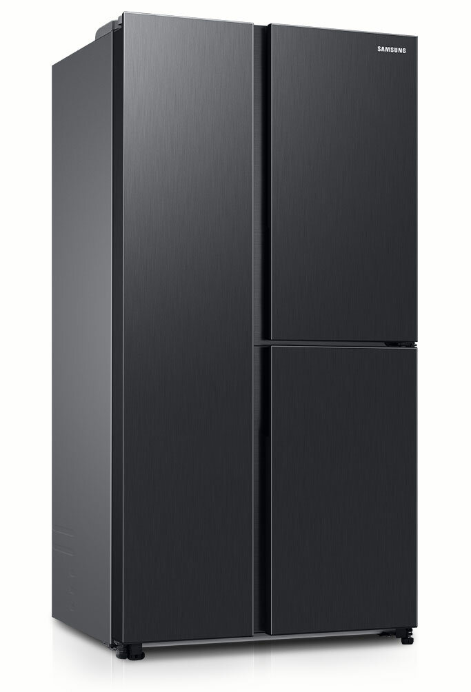 Dostępna w sklepach Media Expert lodówka Samsung RH69B8941S9 pokazana na zdjęciu z półprofilu Dostępna w sklepach Media Expert lodówka Samsung RH69B8941S9 pokazana na zdjęciu z półprofilu