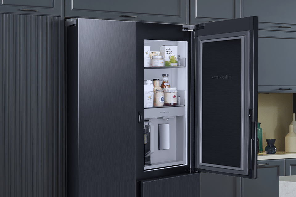 Prawe górne drzwi są podwójne i dają Ci dostęp do najczęściej używanych produktów, jakie to ma zalety opowie Ci sprzedawca w Media Expert Prawe górne drzwi są podwójne i dają Ci dostęp do najczęściej używanych produktów, jakie to ma zalety opowie Ci sprzedawca w Media Expert