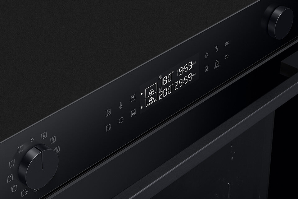 Czarny, elegancki z białym i czytelnym wyświetlaczem LED Czarny, elegancki z białym i czytelnym wyświetlaczem LED