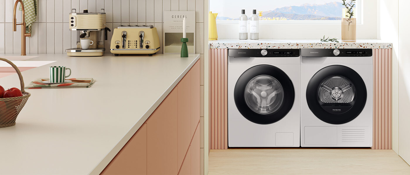 Obok pralki Samsung WW80T504DAE ustawiono suszarkę Samsung, by pranie i suszenie stało się jeszcze prostsze Obok pralki Samsung WW80T504DAE ustawiono suszarkę Samsung, by pranie i suszenie stało się jeszcze prostsze