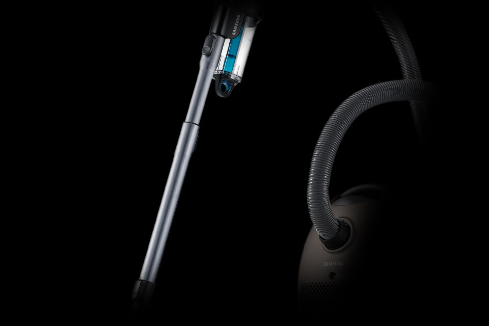 Urządzenie wyposażone jest w stalową rurę teleskopową, którą można dopasować do swojego wzrostu Urządzenie wyposażone jest w stalową rurę teleskopową, którą można dopasować do swojego wzrostu