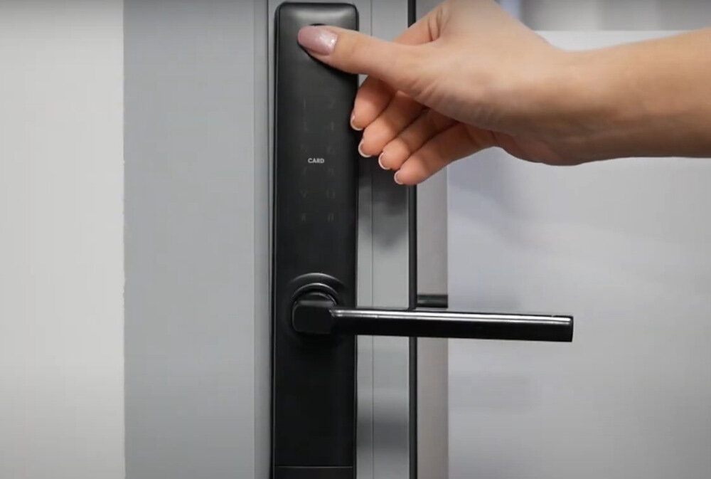 Klamka EURA ELH-20H4 Bluetooth mobilna recepcja TTHotel oprogramowanie PMS zarzadzanie rezerwacja hotelowa oparta na chmurze zgodnej ze standardem OWASP certyfikowanym przez organizacje bezpieczenstwa