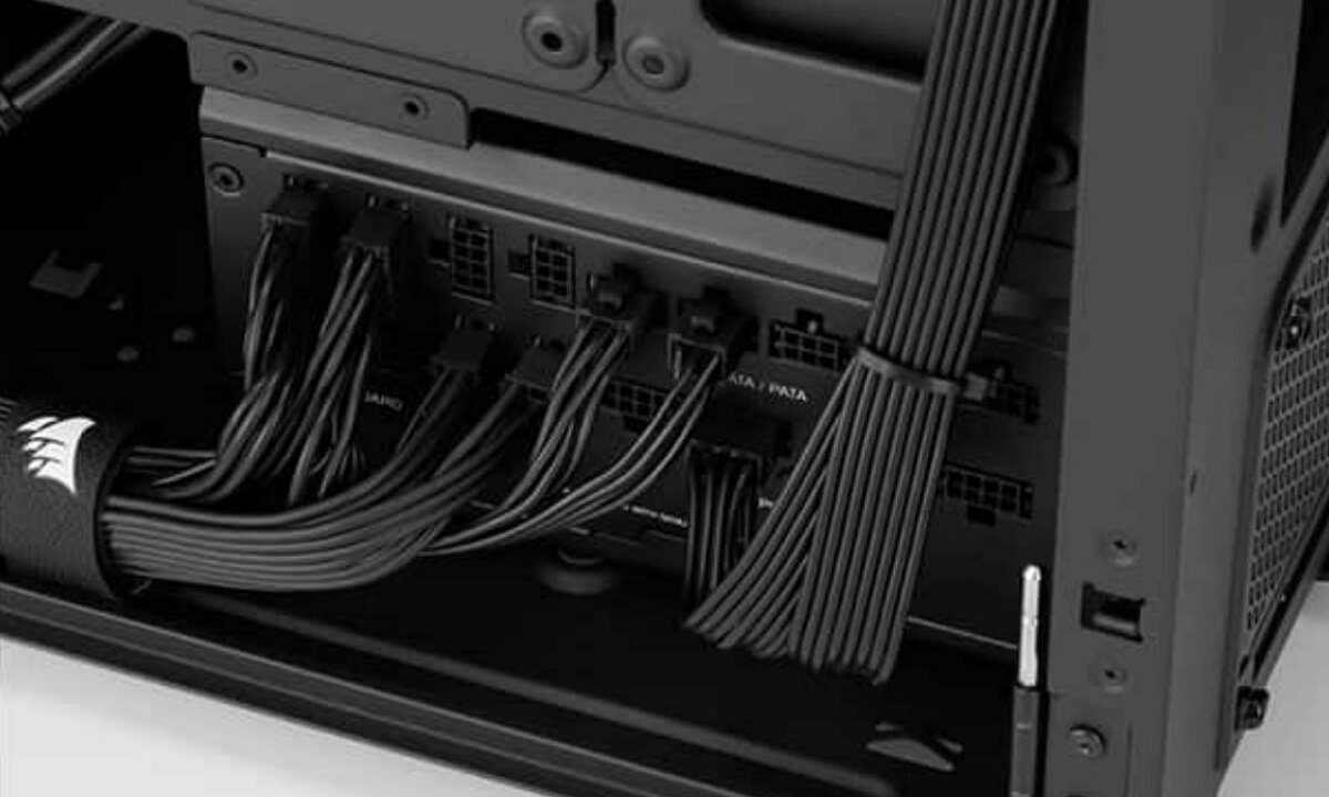 Zasilacz CORSAIR Shift standard ATX złącza Zabezpieczenia zasilacza przeciwprzepięciowe Zabezpieczenia zasilacza Przed zbyt wysokim prądem Zabezpieczenia zasilacza Termiczne Zabezpieczenia zasilacza Przeciwzwarciowe Zabezpieczenia zasilacza Przeciwprzeciążeniowe