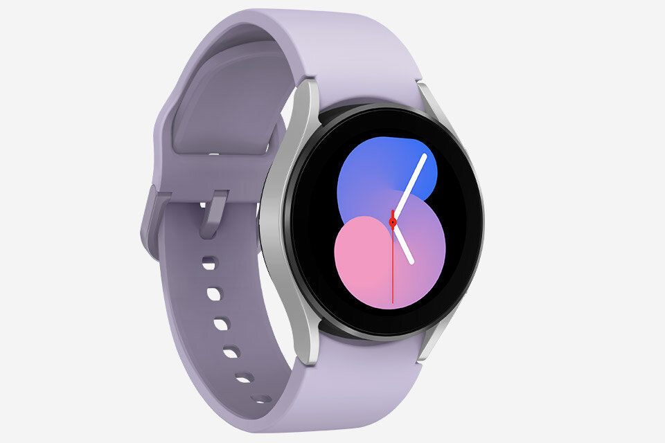 Galaxy Watch5 w jednym z dostępnych kolorów Galaxy Watch5 w jednym z dostępnych kolorów