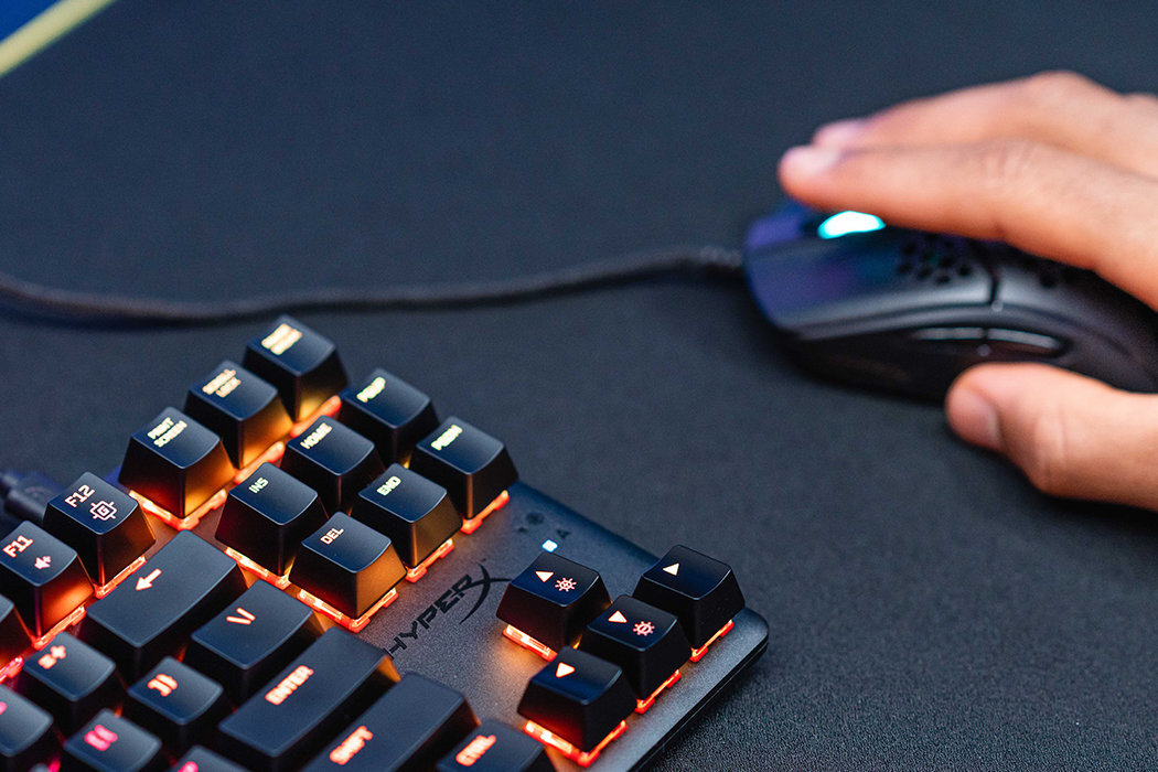 Mysz HYPERX Pulsefire Haste platformy szybkość precyzja czujnik personalizacja rolki