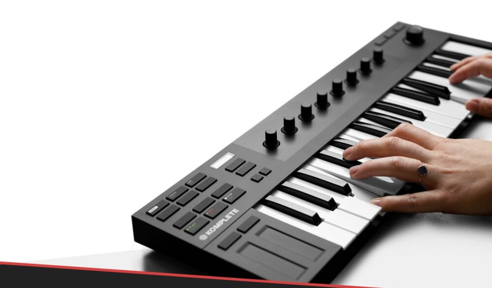 Klawiatura sterująca NATIVE INSTRUMENTS Komplete Kontrol M32 - Smart play