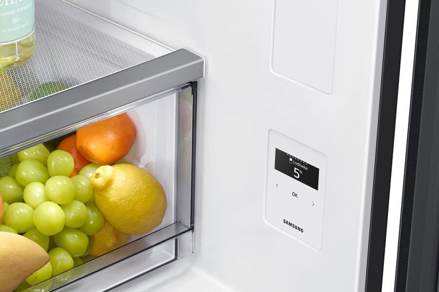 Media Expert - lodówka Samsung RF65DG960ESG - wyświetlacz wewnętrzny Media Expert - lodówka Samsung Multidoor RF65DG960ESG - wyświetlacz wewnętrzny