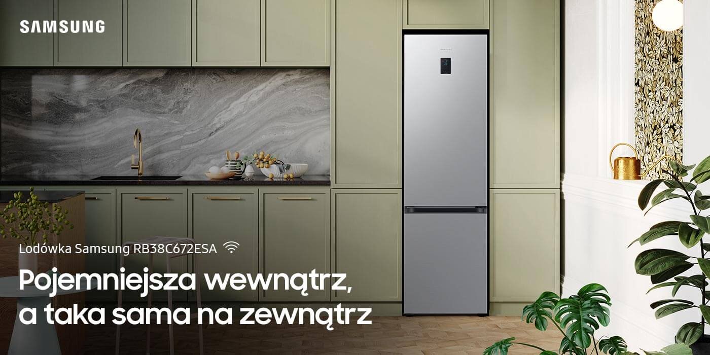 Lodówka Samsung Grand+ RB38C672ESA z zewnętrznym wyświetlaczem pokazana w nowocześnie urządzonej kuchni Lodówka Samsung Grand+ RB38C672ESA z zewnętrznym wyświetlaczem pokazana w nowocześnie urządzonej kuchni