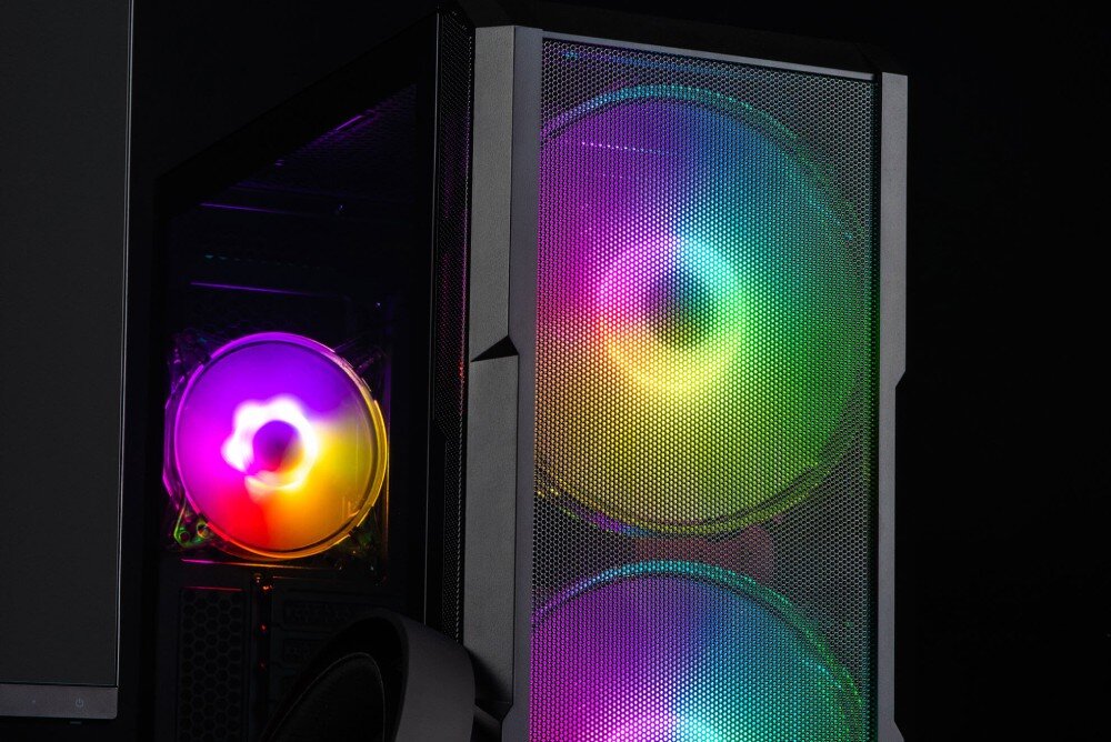 Komputer MAD DOG AMIRANI-A01WR32 R5-5600 32GB RAM 1TB SSD GeForce RTX3060 Windows 11 Home obudowa wentylacja filtry porty