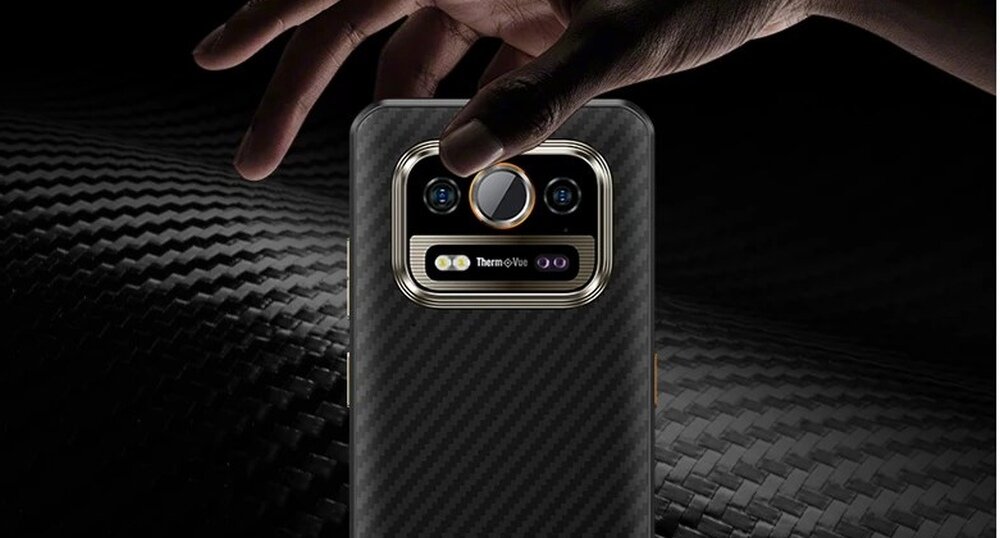 Smartfon ULEFONE Armor 25T Pro smartfon w dłoni
