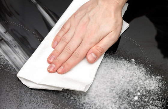 Indukcyjna płyta grzewcza - łatwość czyszczenia