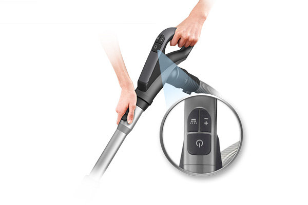 Samsung Rączka wielofunkcyjna. Wygodne sterowanie bez konieczności schylania Samsung Rączka wielofunkcyjna. Wygodne sterowanie bez konieczności schylania