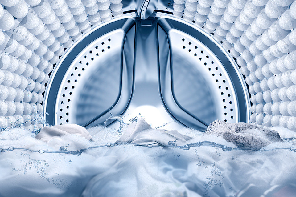 Samsung
Funkcja
Aktywna
Piana.
Sposób
na
nawet
trudne
zabrudzenia Samsung
Funkcja
Aktywna
Piana.
Sposób
na
nawet
trudne
zabrudzenia