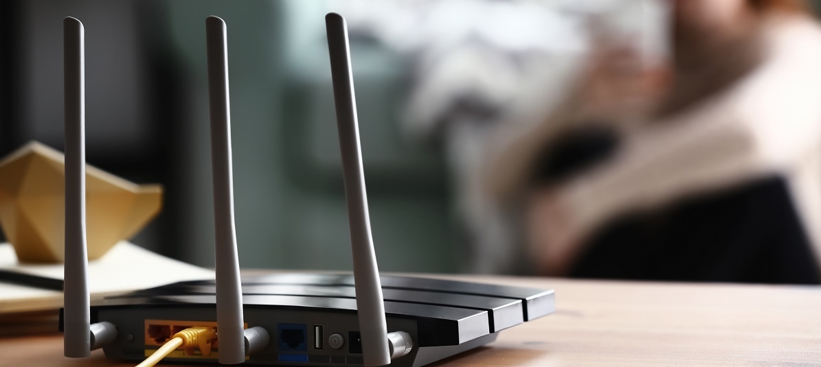 Jak zresetować router? Twardy i miękki reset | Poradnik Media Expert