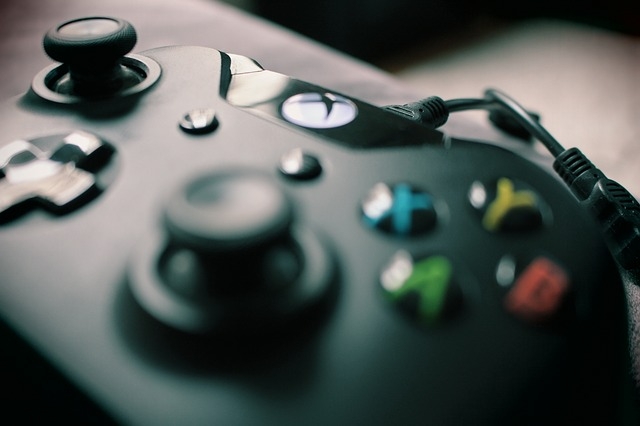 Xbox One X - czy warto go kupić? | Poradnik Media Expert
