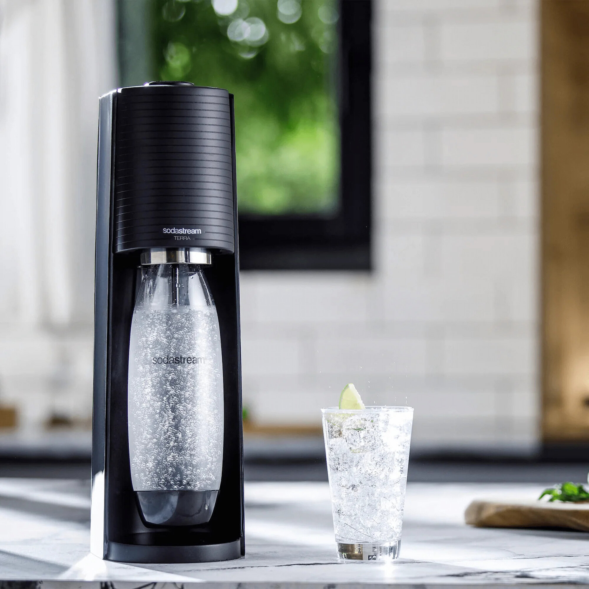 SODASTREAM Duo Czarny + 2 butelki Saturator - niskie ceny i opinie w Media  Expert